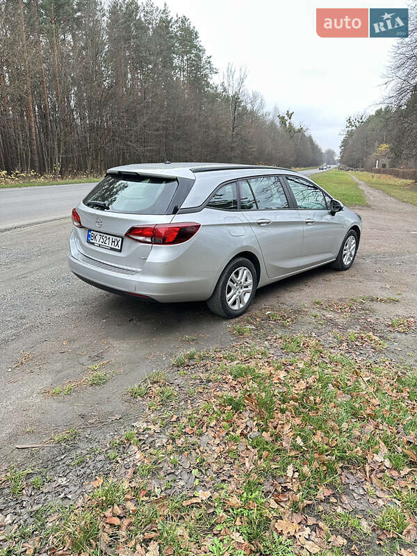 Універсал Opel Astra 2017 в Костопілі