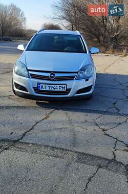 Універсал Opel Astra 2010 в Києві