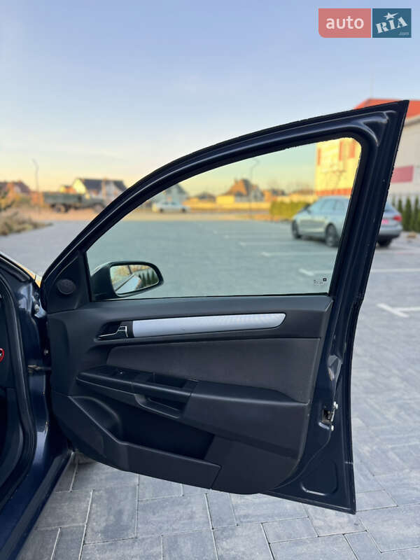 Универсал Opel Astra 2006 в Луцке фото 21 Универсал Opel Astra 2006 в Луцке