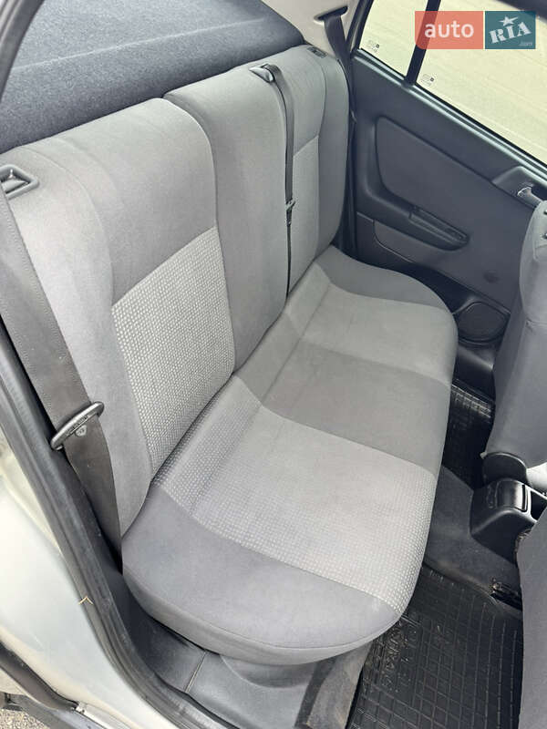 Седан Opel Astra 2008 в Киеве