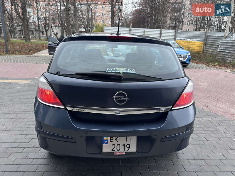 Хэтчбек Opel Astra 2006 в Ровно фото 9 Хэтчбек Opel Astra 2006 в Ровно