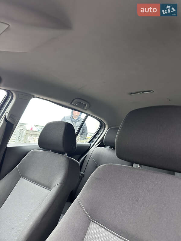 Хэтчбек Opel Astra 2006 в Ровно фото 22 Хэтчбек Opel Astra 2006 в Ровно