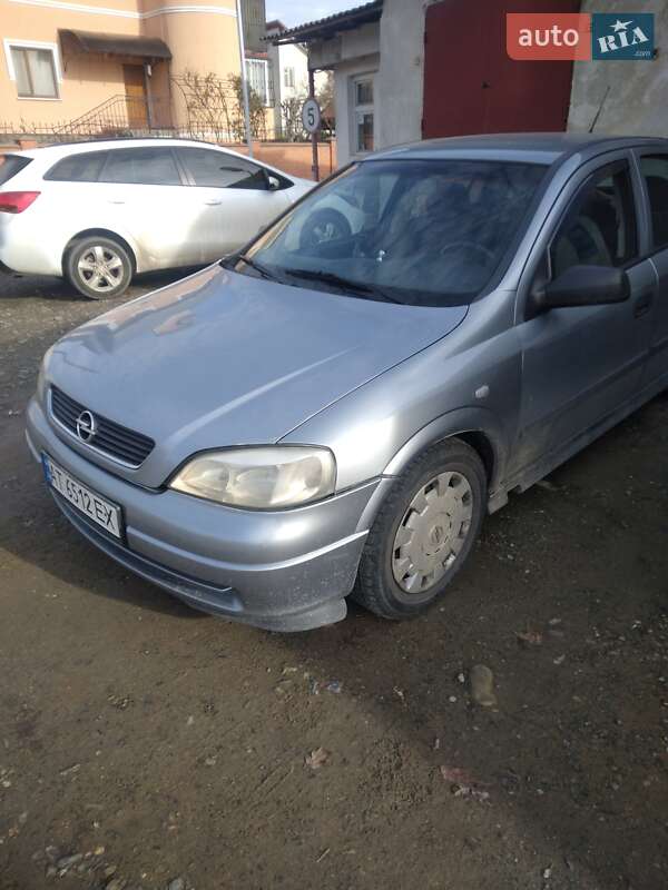 Хэтчбек Opel Astra 2005 в Ивано-Франковске