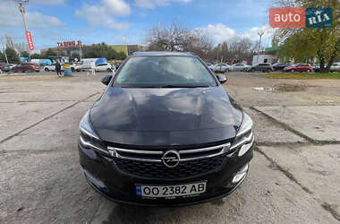 Універсал Opel Astra 2018 в Одесі