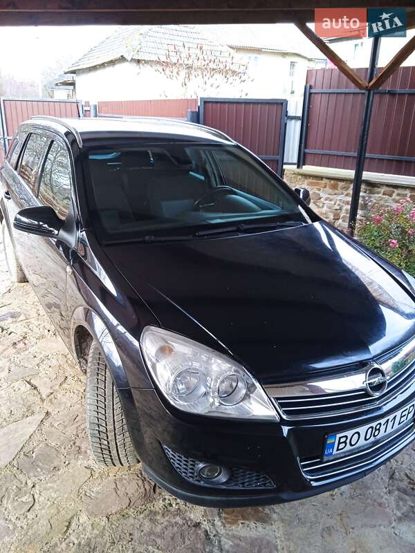 Універсал Opel Astra 2009 в Бучачі