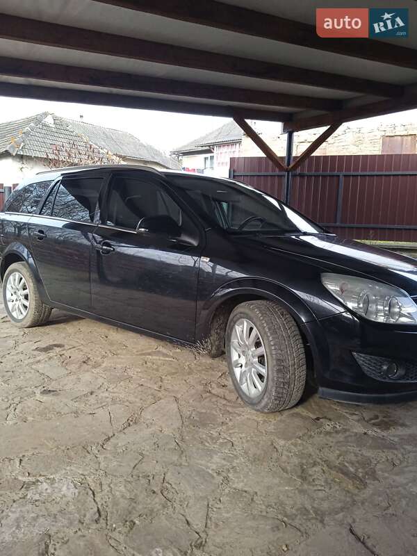 Універсал Opel Astra 2009 в Бучачі