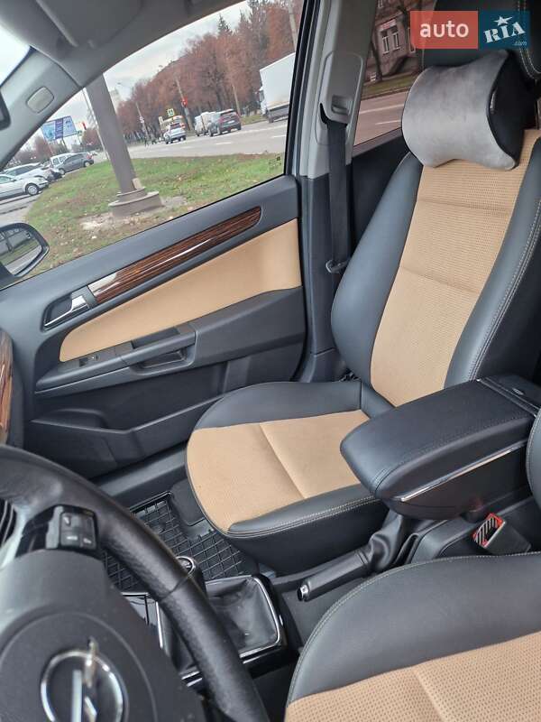 Хэтчбек Opel Astra 2007 в Харькове