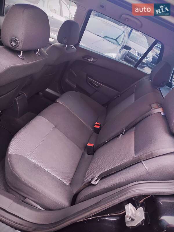 Універсал Opel Astra 2010 в Білій Церкві фото 46 Універсал Opel Astra 2010 в Білій Церкві