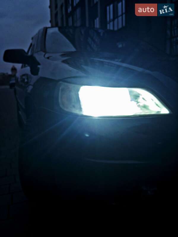 Седан Opel Astra 2006 в Ивано-Франковске