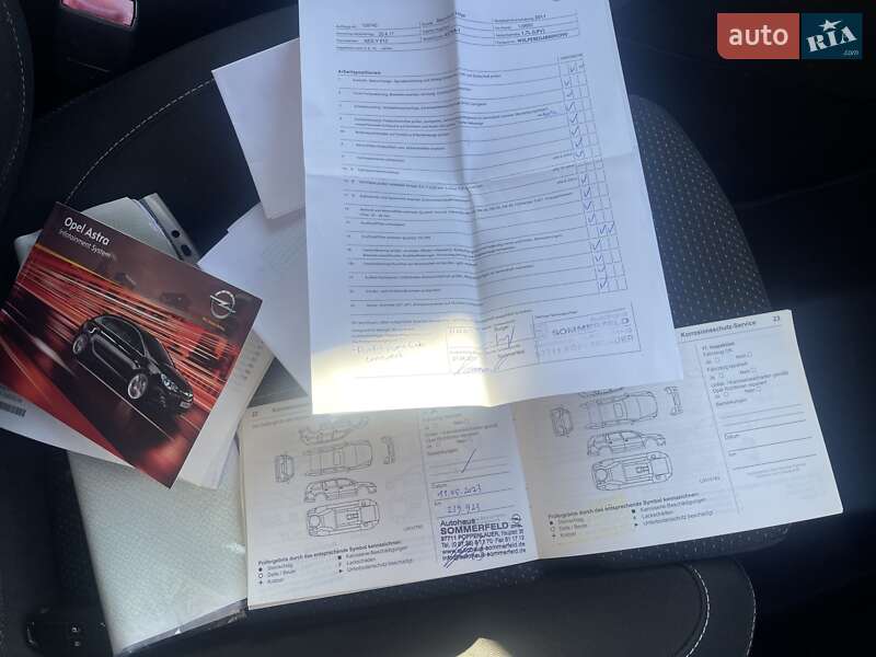 Универсал Opel Astra 2011 в Тернополе