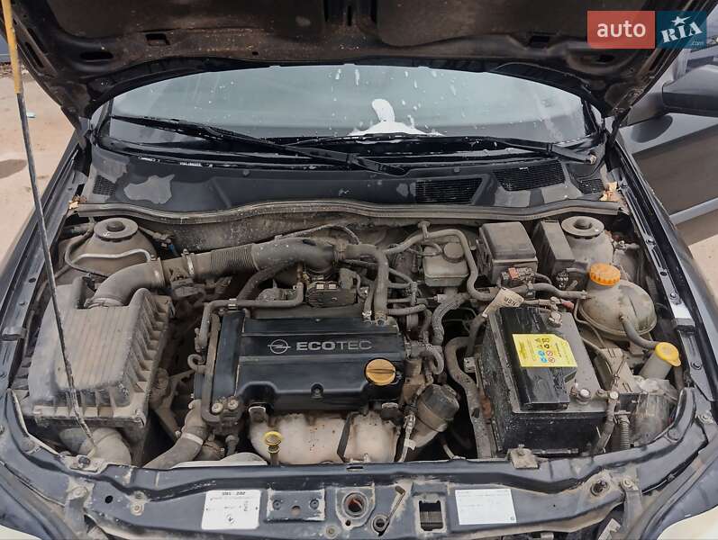 Седан Opel Astra 2006 в Ивано-Франковске