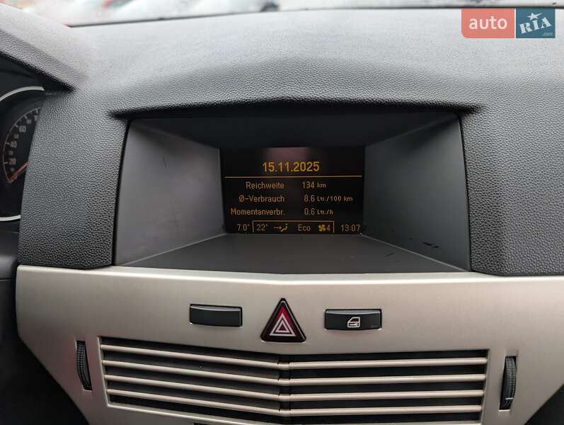 Универсал Opel Astra 2008 в Ровно