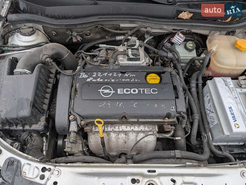 Универсал Opel Astra 2008 в Ровно