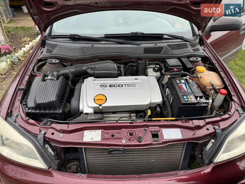 Седан Opel Astra 2005 в Брусилові