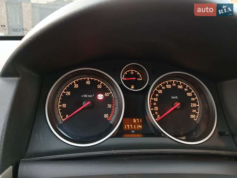 Универсал Opel Astra 2008 в Луцке