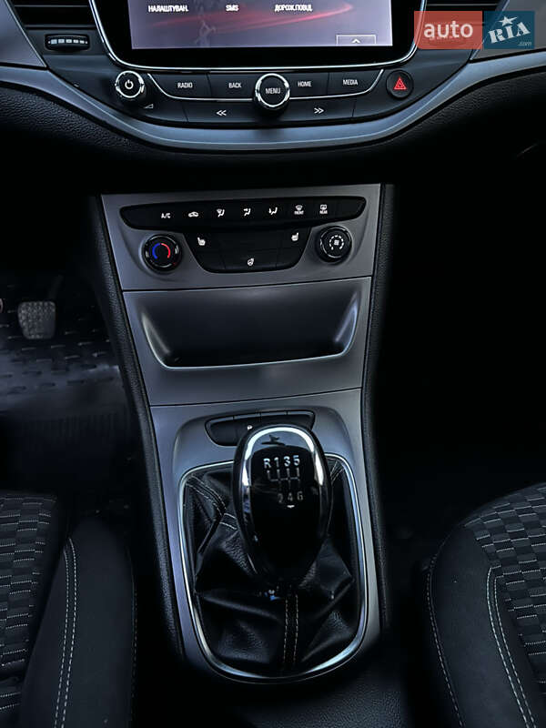 Универсал Opel Astra 2017 в Ивано-Франковске