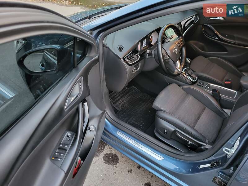 Універсал Opel Astra 2017 в Ужгороді