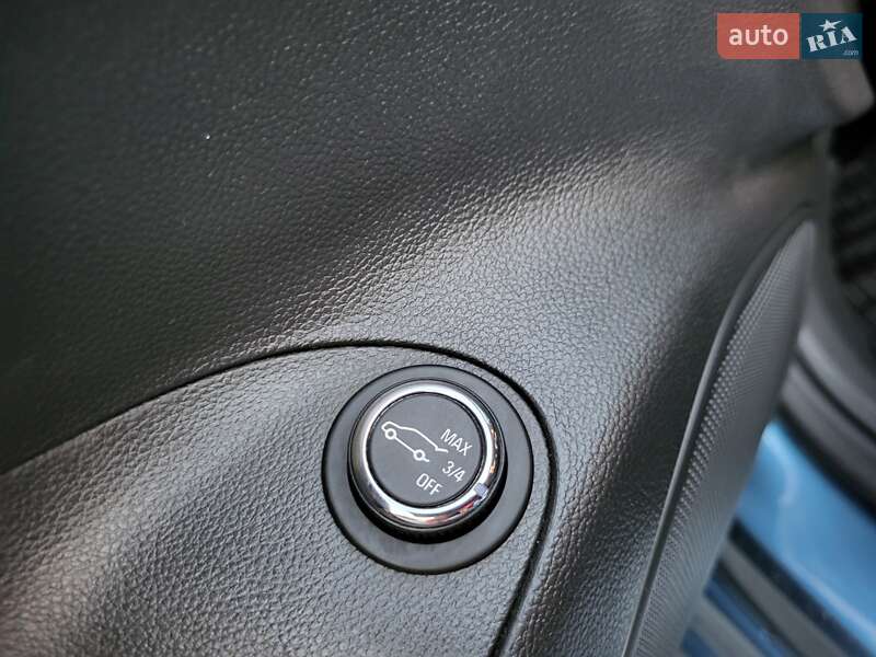 Універсал Opel Astra 2017 в Ужгороді