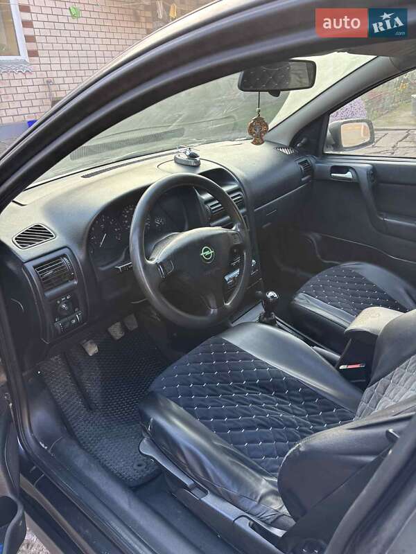 Седан Opel Astra 1998 в Чорткове