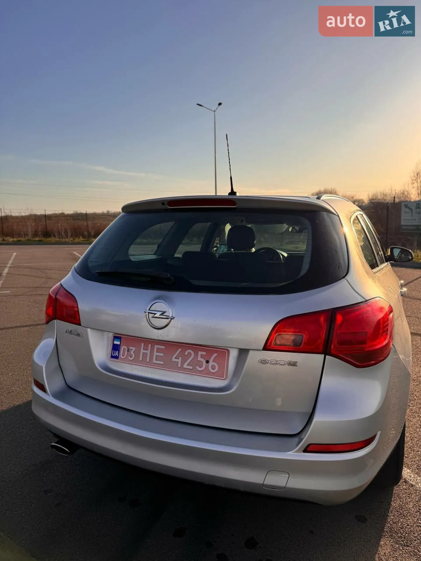2011 Opel Astra - мініатюра 92
