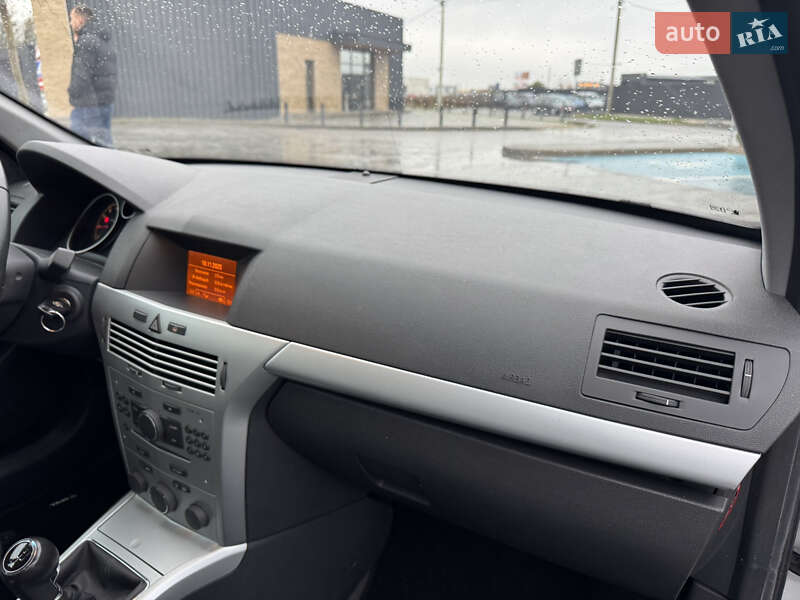 Хетчбек Opel Astra 2009 в Луцьку фото 71 Хетчбек Opel Astra 2009 в Луцьку