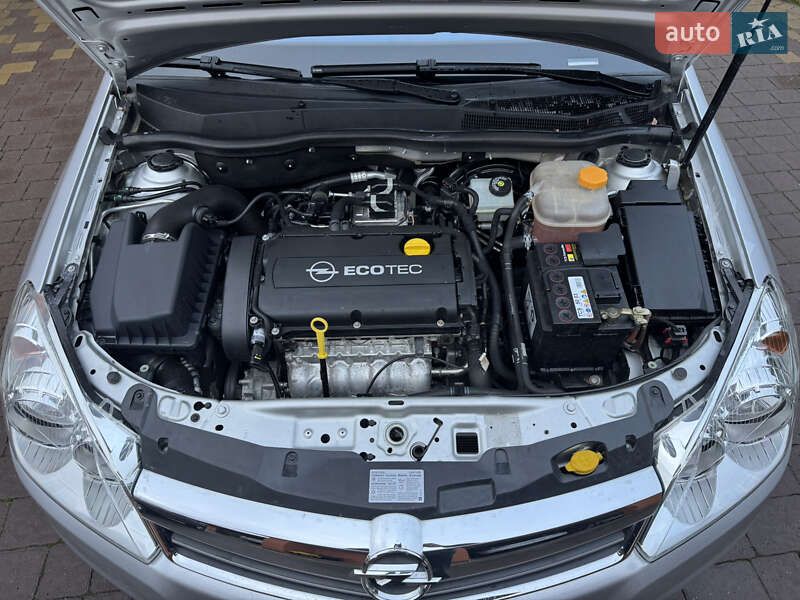 Хетчбек Opel Astra 2009 в Луцьку фото 85 Хетчбек Opel Astra 2009 в Луцьку