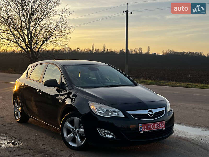 Хетчбек Opel Astra 2009 в Корсунь-Шевченківському