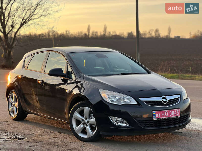 Хетчбек Opel Astra 2009 в Корсунь-Шевченківському