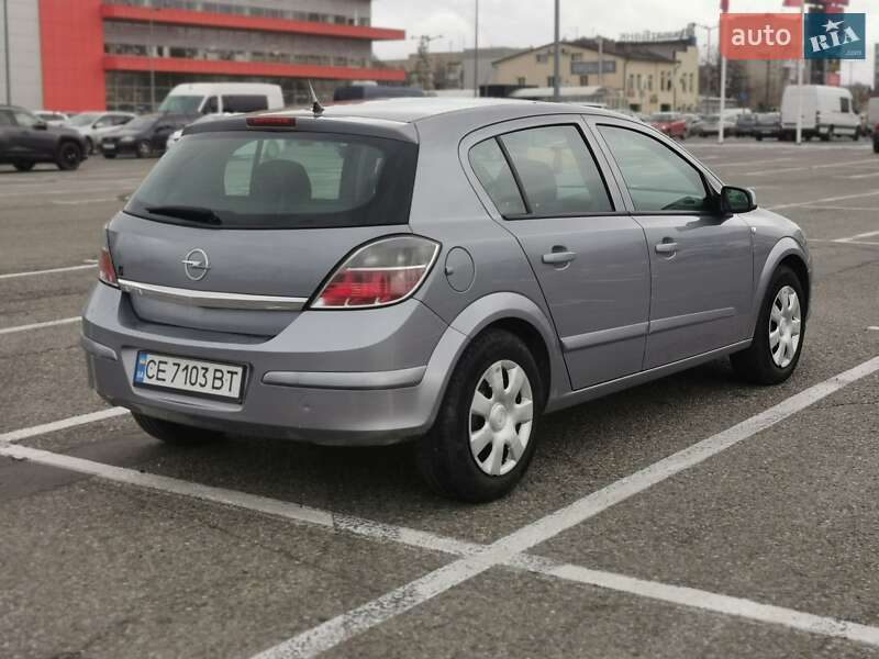 Хетчбек Opel Astra 2009 в Чернівцях