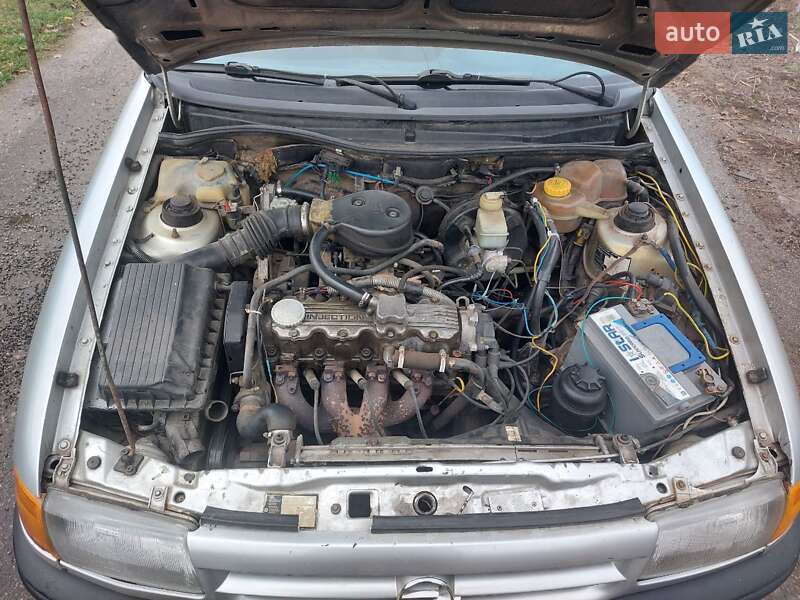 Седан Opel Astra 1993 в Белой Церкви