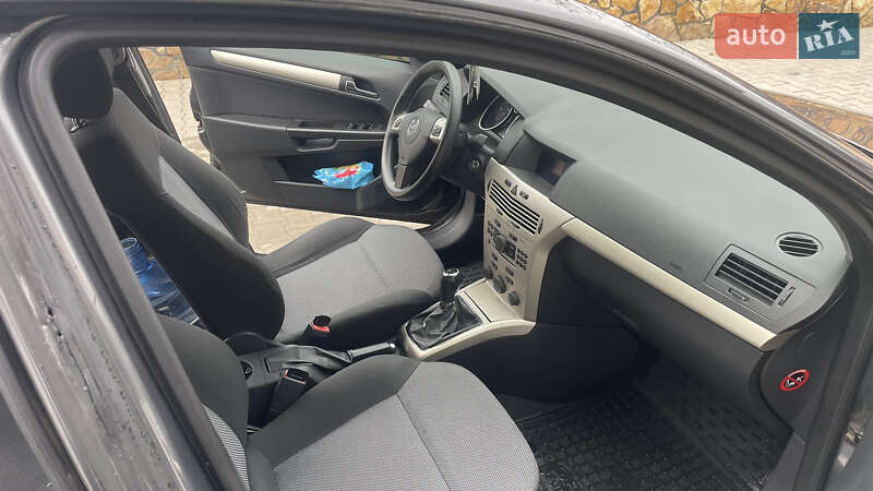 Хэтчбек Opel Astra 2008 в Могилев-Подольске фото 9 Хэтчбек Opel Astra 2008 в Могилев-Подольске
