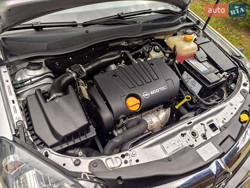 Универсал Opel Astra 2005 в Надворной