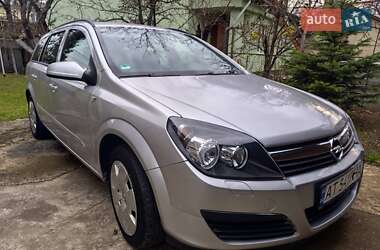 Універсал Opel Astra 2005 в Надвірній