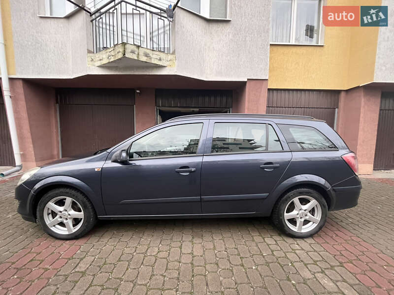 Универсал Opel Astra 2008 в Пустомытах
