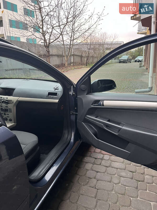 Универсал Opel Astra 2008 в Пустомытах