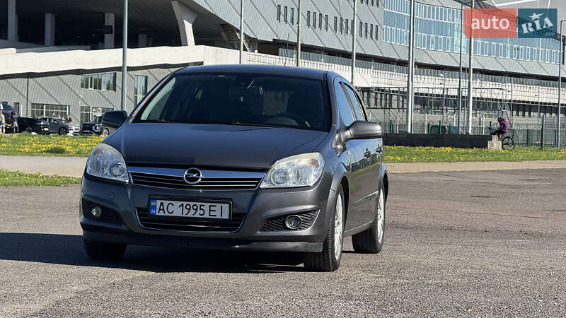 Хетчбек Opel Astra 2008 в Львові