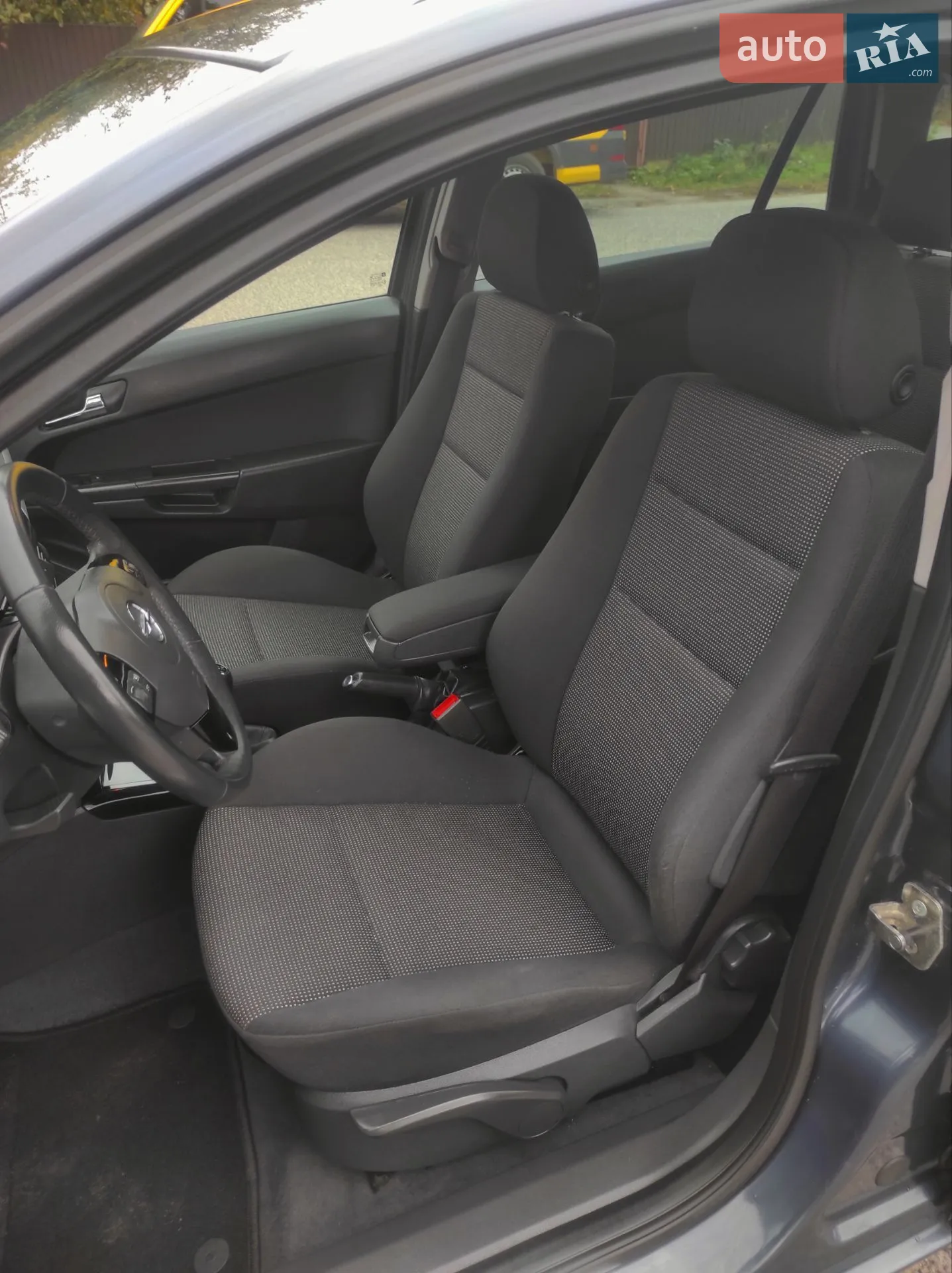 2010 Opel Astra - мініатюра 11