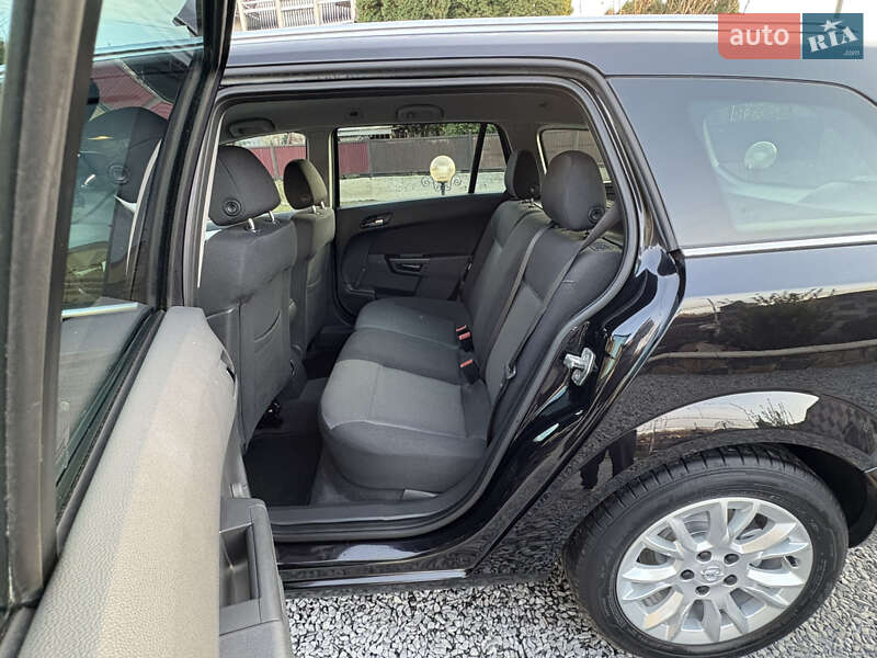 Універсал Opel Astra 2010 в Клевані фото 58 Універсал Opel Astra 2010 в Клевані