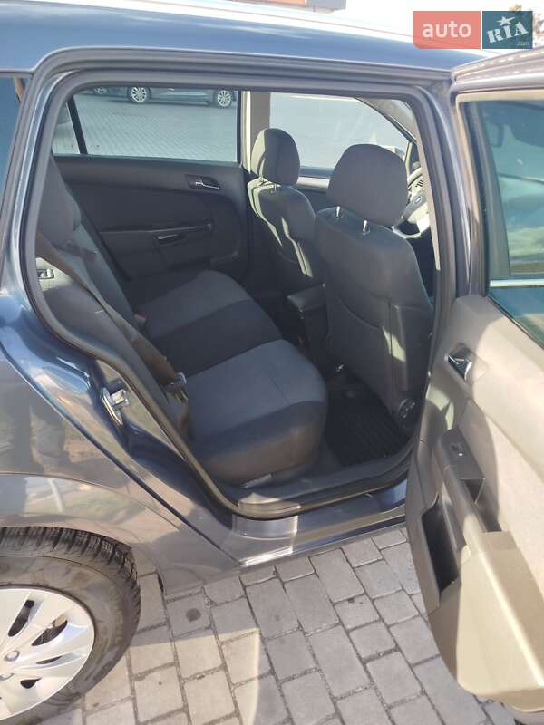 Універсал Opel Astra 2008 в Ковелі