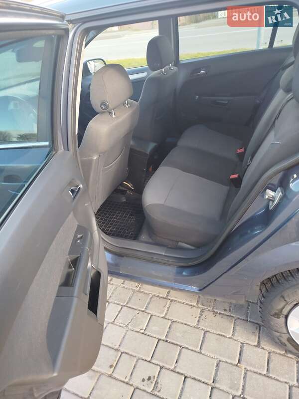 Універсал Opel Astra 2008 в Ковелі