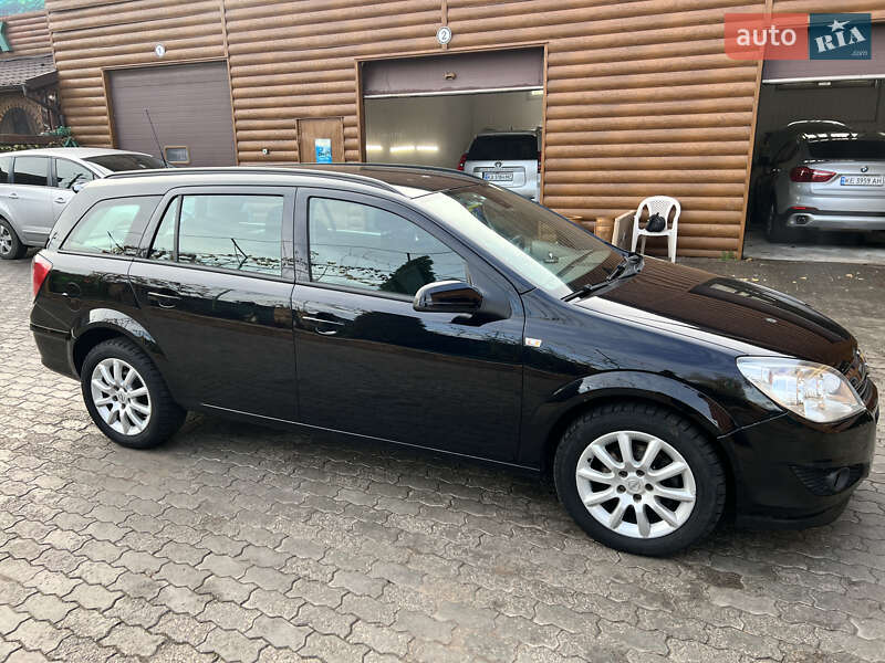 Універсал Opel Astra 2009 в Кривому Розі