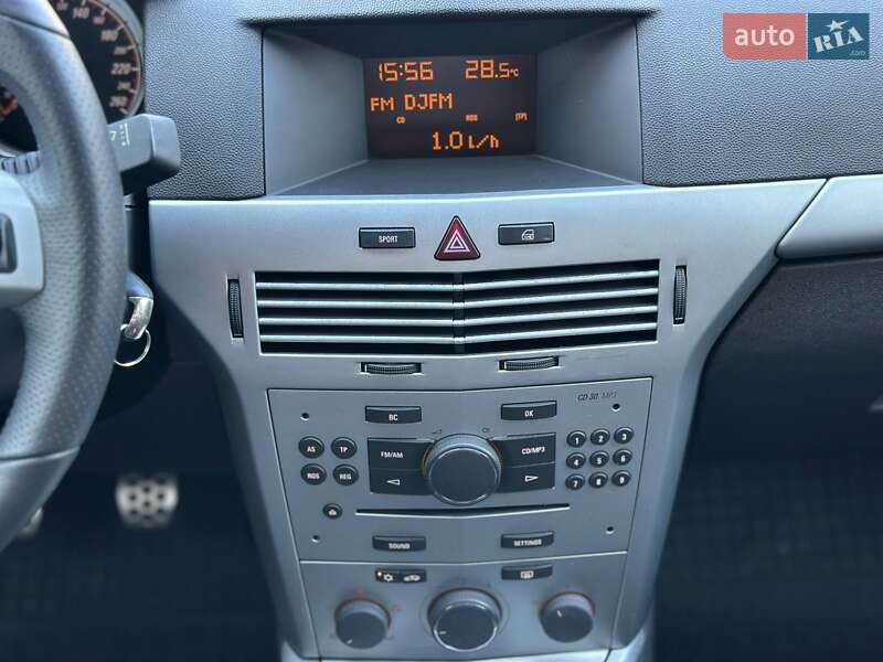 Універсал Opel Astra 2006 в Рожище