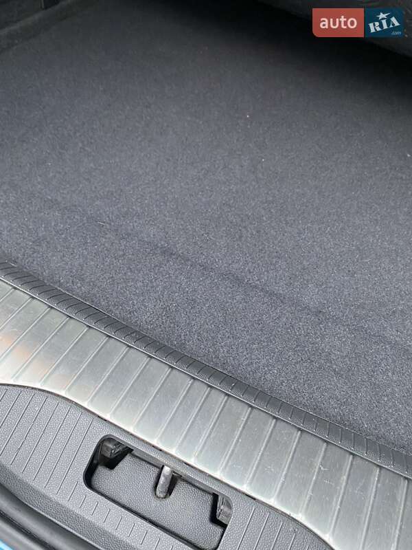 Универсал Opel Astra 2008 в Полтаве