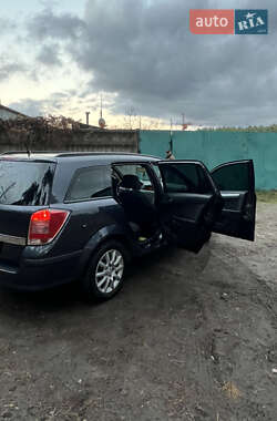 Універсал Opel Astra 2009 в Броварах