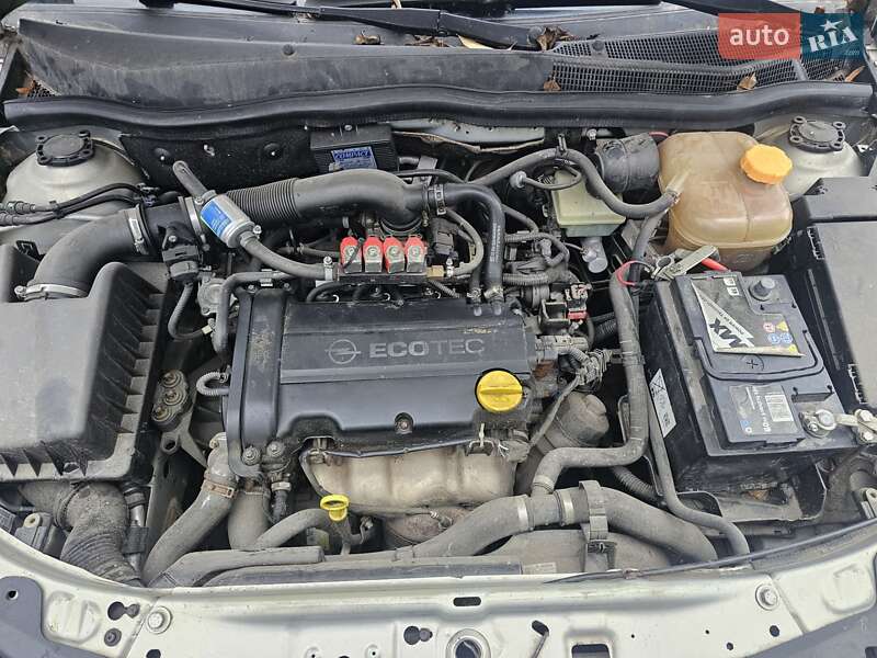 Хэтчбек Opel Astra 2006 в Киеве