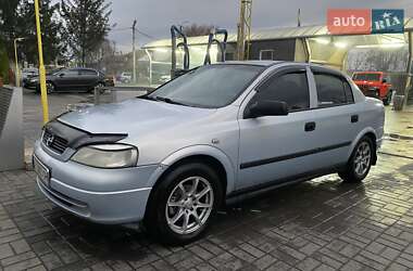 Седан Opel Astra 2004 в Козятині