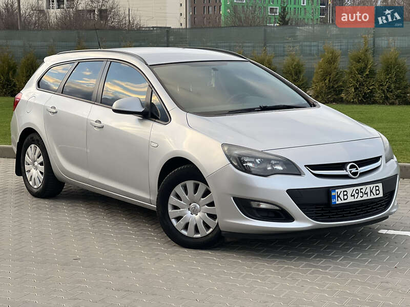 Универсал Opel Astra 2013 в Виннице