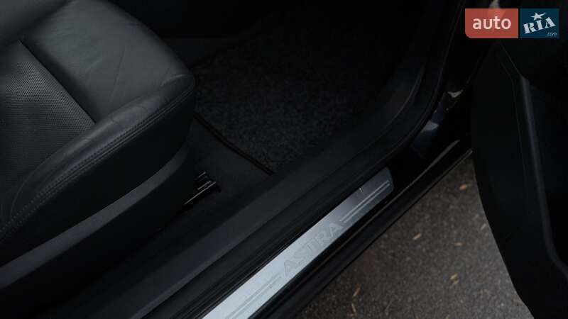 Універсал Opel Astra 2010 в Калуші