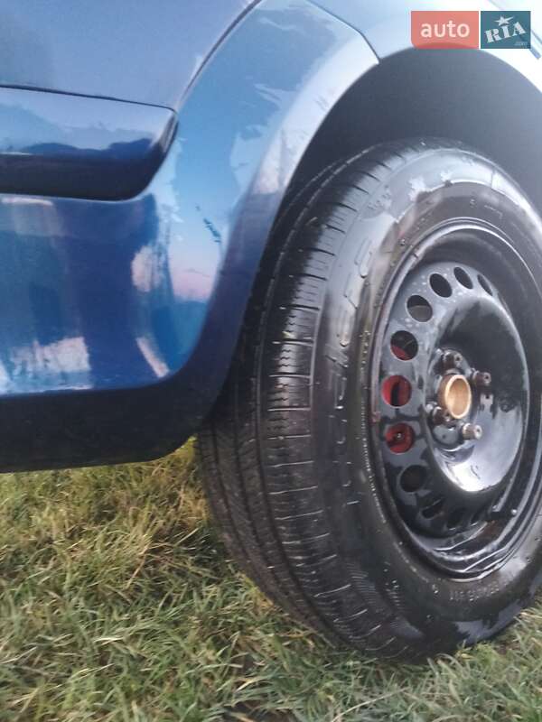 Хетчбек Opel Astra 2006 в Рівному