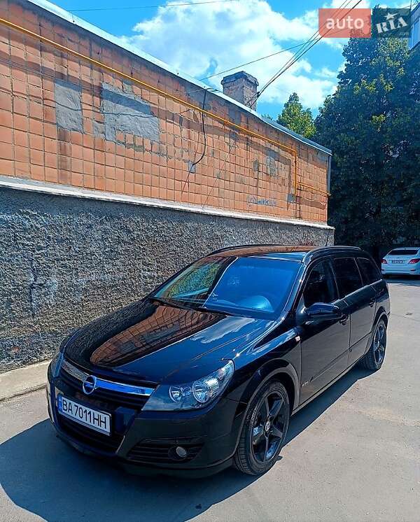 Универсал Opel Astra 2005 в Кропивницком